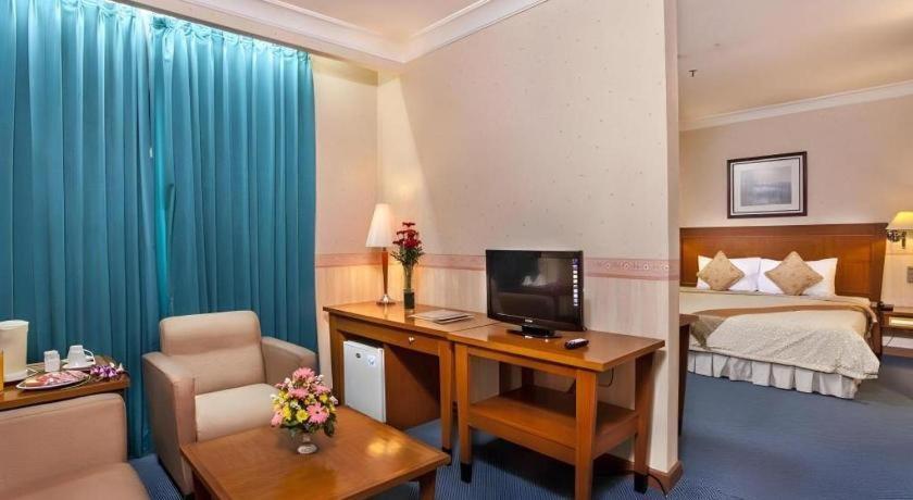 Nalendra Hotel Bandung Exterior photo