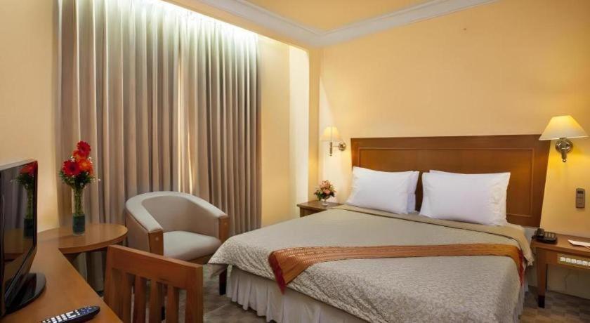 Nalendra Hotel Bandung Exterior photo